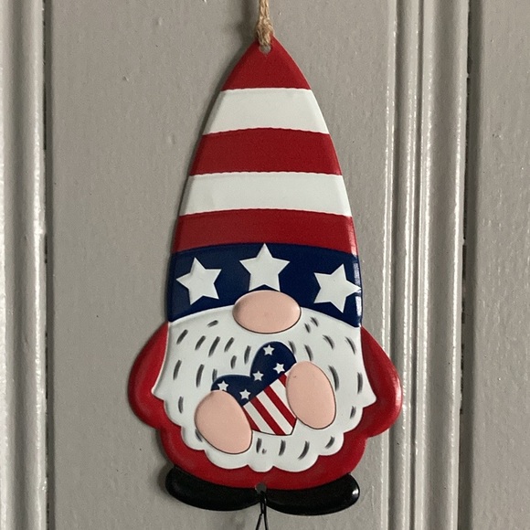 NWT Metal- Stars & Stripes Patriotic Gnome Hanging Bell Decoration - Picture 6 of 13